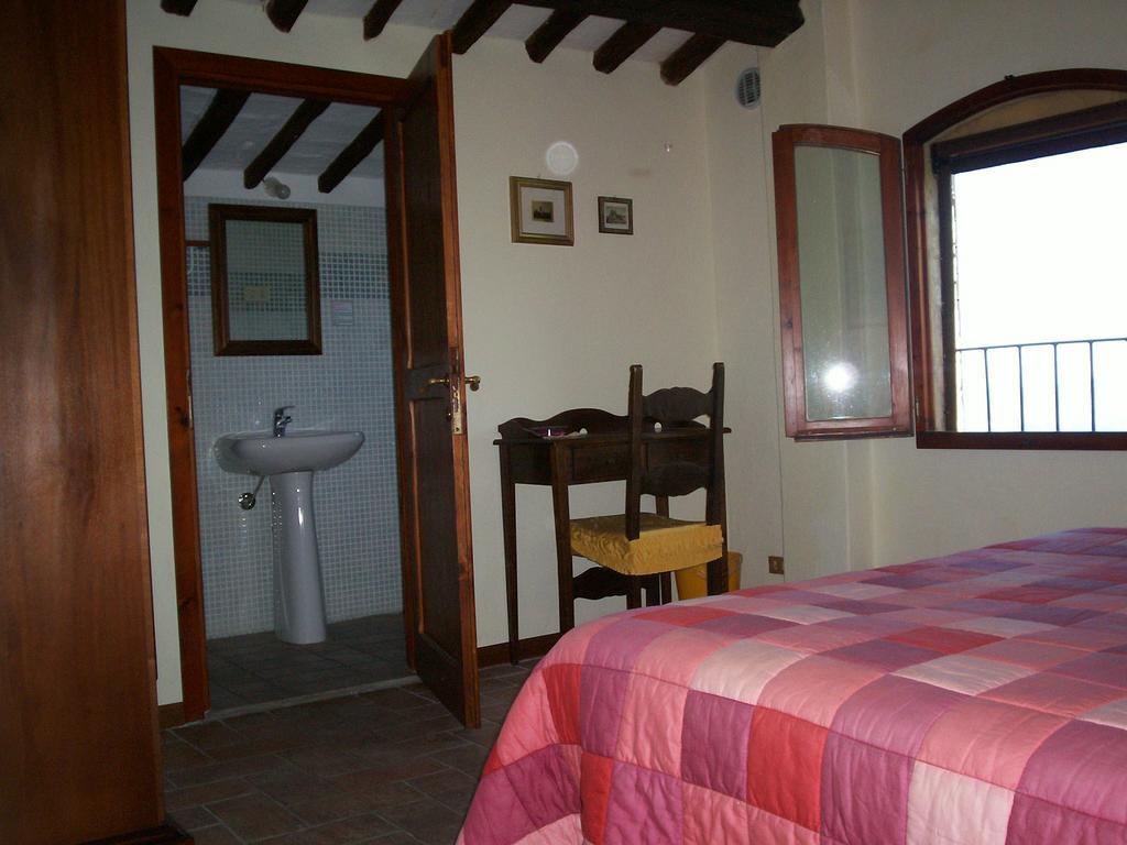 Podere Il Caggio Rooms Σαν Τζιμινιάνο Εξωτερικό φωτογραφία